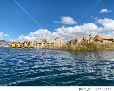 Titicaca lake, Idyllic  life Uros Floating Island, Peru, South America 124697371