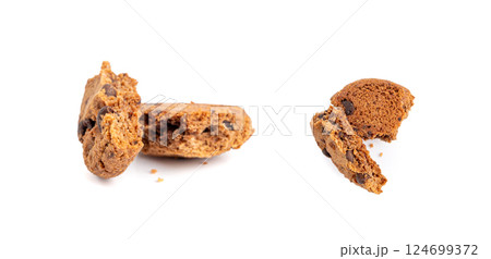 Chocolate chips cookies isolated, broken American biscuits, cocoa cake, sweet morsels bakery 124699372