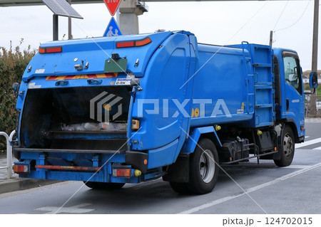 塵芥車（ゴミ収集車） 124702015
