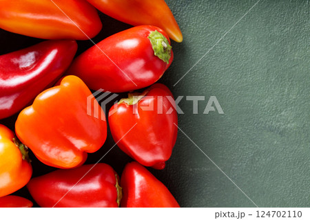 Organic Bell Peppers in Vibrant Colors for Farm-to-Table Diet and Seasonal Nutrition, Copy Space 124702110