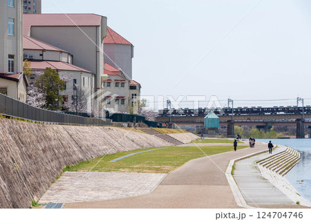 阪急電鉄今津線鉄橋 124704746