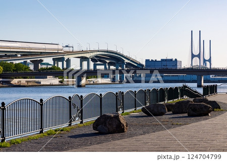 芦屋川河口の風景 兵庫県芦屋市にて 芦屋川河口の風景 兵庫県芦屋市にて 124704799