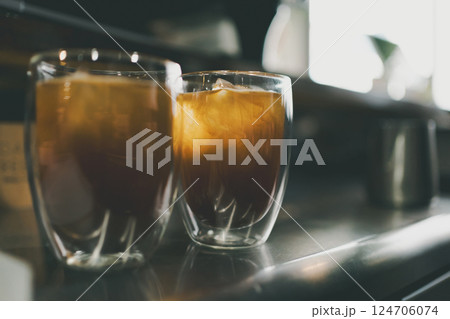 coffee shop coffee shop 124706074