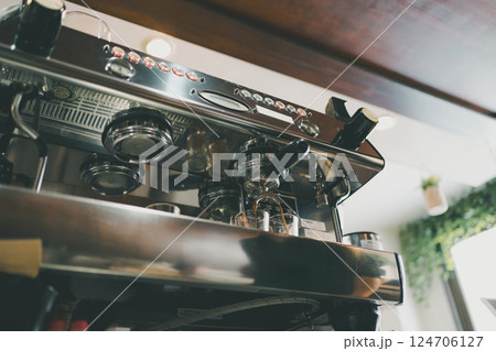 coffee shop coffee shop 124706127