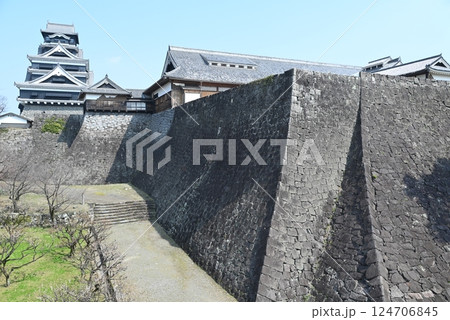 【熊本県】 熊本城　二様の石垣 124706845