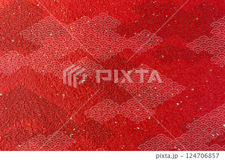 伝統の朱色の和紙 金粉と銀粉が舞う和柄デザイン 伝統の朱色の和紙 金粉と銀粉が舞う和柄デザイン 124706857