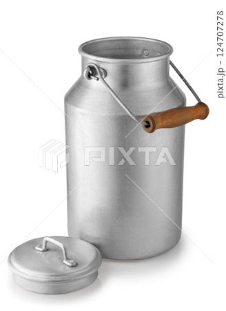 retro milk can with lid isolated on white background retro milk can with lid isolated on white background 124707278