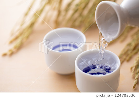 日本酒のイメージ 124708330