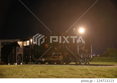 玖珠郡(玖珠町) 豊後森機関庫 国鉄9600形蒸気機関車29612号機 夜 玖珠郡(玖珠町) 豊後森機関庫 国鉄9600形蒸気機関車29612号機 夜 124713113