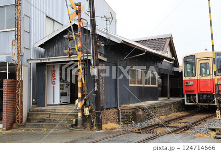 紀州鉄道　西御坊駅 124714666