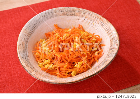 沖縄料理、にんじんしりしり、人参しりしり。 124718025