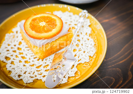 オレンジのケーキのイメージ オレンジのケーキのイメージ 124719902