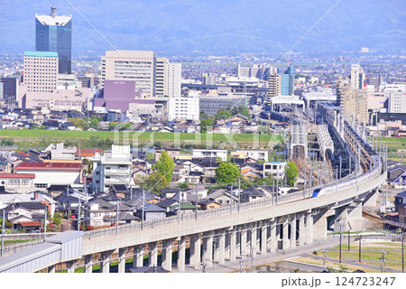 北陸新幹線　富山県富山市 124723247