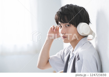 男性ポートレート 男性ポートレート 124723830