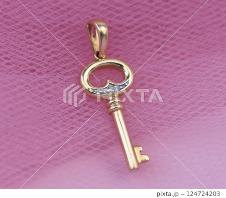 Unique necklace for women on a pink background, promotional photo for an online vintage and handmade jewelry store 124724203