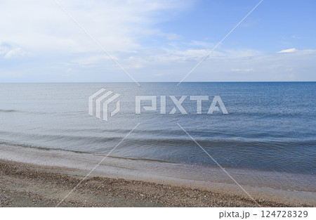 Deserted sea beach. Quiet sea Sea surface landscape 124728329