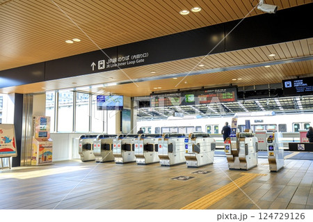 大阪環状線、弁天町駅新駅舎の内回り口改札 大阪環状線、弁天町駅新駅舎の内回り口改札 124729126