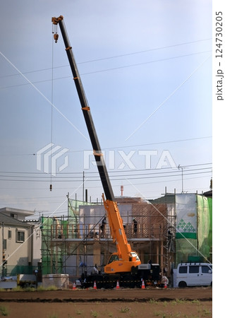 ラフテレーンクレーン（自走式クレーン） 124730205