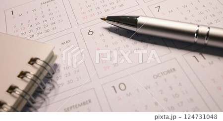 カレンダーとボールペン スケジュール管理 バナー素材 2:1 カレンダーとボールペン スケジュール管理 バナー素材 2:1 124731048