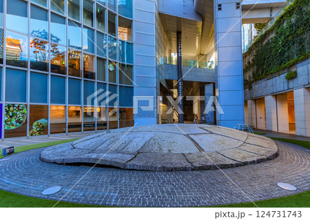 東京 港区 東新橋 電通本社ビルにある カレッタ汐留 東京 港区 東新橋 電通本社ビルにある カレッタ汐留 124731743