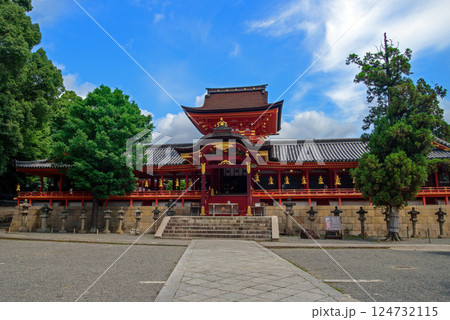 石清水八幡宮の社殿 124732115