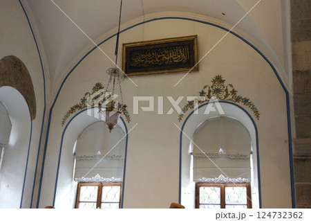 トルコ コンヤのメヴラーナ博物館 霊廟の内装 124732362