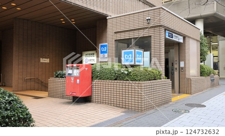 東京メトロ半蔵門線の水天宮前駅4番出入口、エレベーターが設置 東京メトロ半蔵門線の水天宮前駅4番出入口、エレベーターが設置 124732632