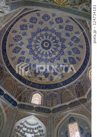 シャーヒズィンダ廟群の内部天井装飾 シャーヒズィンダ廟群の内部天井装飾 124734101