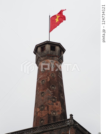 ベトナム ハノイ 国旗掲揚台 124734121