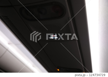 機内 携帯電話使用禁止 乗り物 124734729