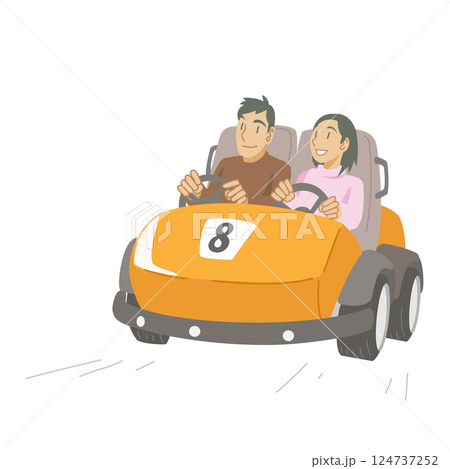 ゴーカートを楽しむカップル 124737252