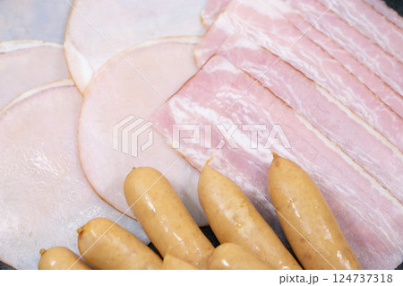 加工肉 124737318