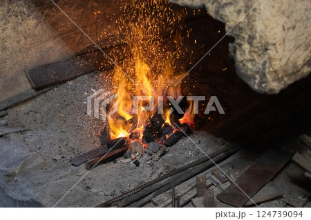 鍛冶屋 炎 鍛冶屋 炎 124739094