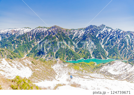 立山黒部アルペンルート　大観峰から望む風景　 124739671