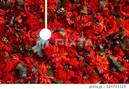 赤いバラの花束 赤いバラの花束 124741329
