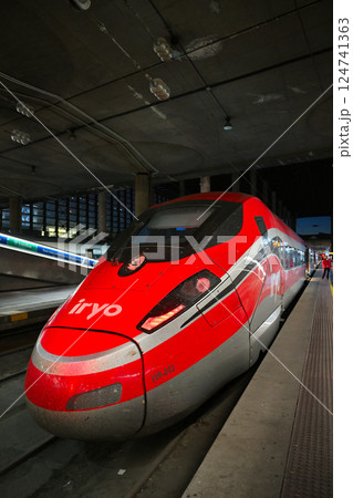 スペインの高速電車 iryo(イリヨ) スペインの高速電車 iryo(イリヨ) 124741363