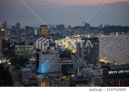 THAILAND PATTAYA CITY SKYLINE 124742000