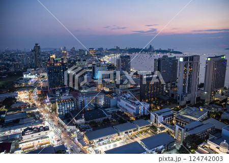 THAILAND PATTAYA CITY SKYLINE 124742003