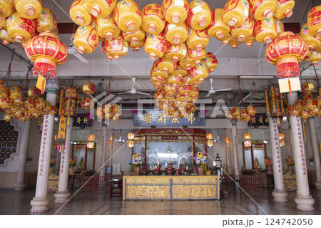 THAILAND PATTAYA NAKLUA POI SIAN JOW SHRINE 124742050