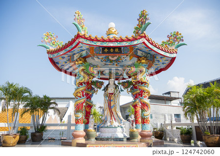 THAILAND PATTAYA NAKLUA POI SIAN JOW SHRINE 124742060