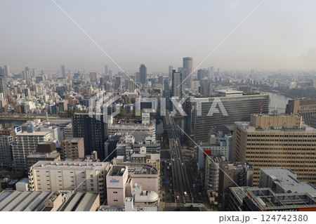 大阪、黄砂、中国からの黄砂、3月、春をつげる黄砂、大阪城、大阪の街に黄砂、黄砂が日本にやってくる 大阪、黄砂、中国からの黄砂、3月、春をつげる黄砂、大阪城、大阪の街に黄砂、黄砂が日本にやってくる 124742380