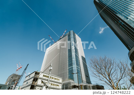 泉岳寺交差点周辺の高輪ゲートウェイビル建設 2025.03　a-5 フィルム調 124748222