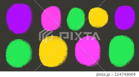 Circle blobs colorful callout set. Polka dots aerosol spray stencils shapes pack. Vector hand drawn kids round note stickers figures collection illustration isolated illustration 124749004