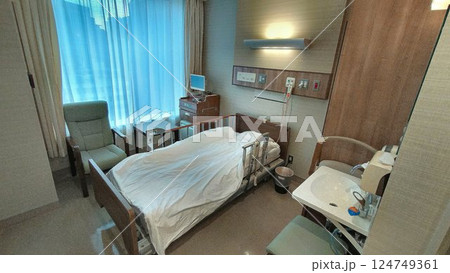 プライバシーを確保し治療に専念する… 個室の病室 プライバシーを確保し治療に専念する… 個室の病室 124749361