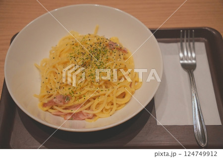カルボナーラ カルボナーラ 124749912