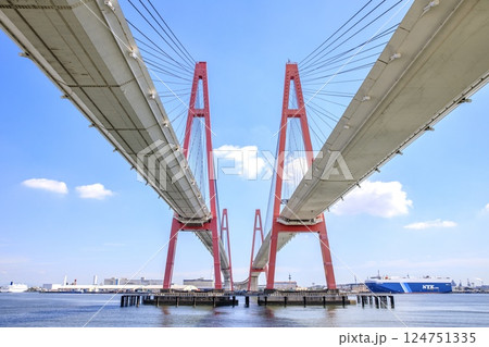 名古屋市、名港西大橋の風景 名古屋市、名港西大橋の風景 124751335