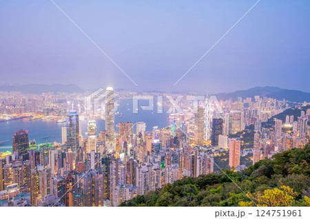 香港　ビクトリアピークからの夜景 124751961