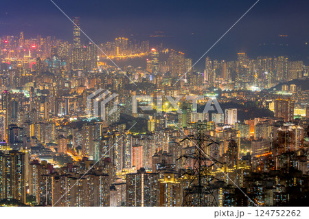 香港　カオルーン・ピーク（飛鵝山）からの夜景 124752262