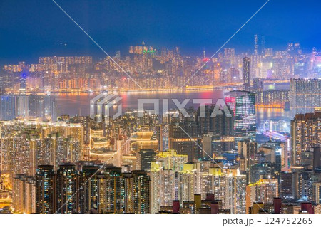 香港 カオルーン・ピーク(飛鵝山)からの夜景 香港 カオルーン・ピーク(飛鵝山)からの夜景 124752265