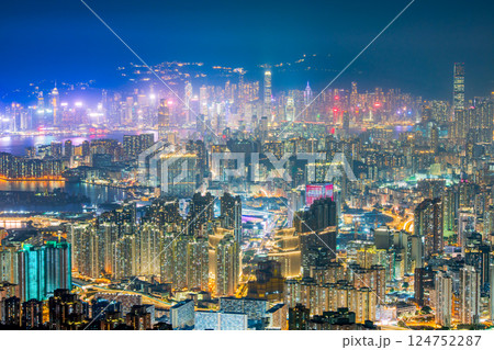香港 カオルーン・ピーク(飛鵝山)からの夜景 香港 カオルーン・ピーク(飛鵝山)からの夜景 124752287